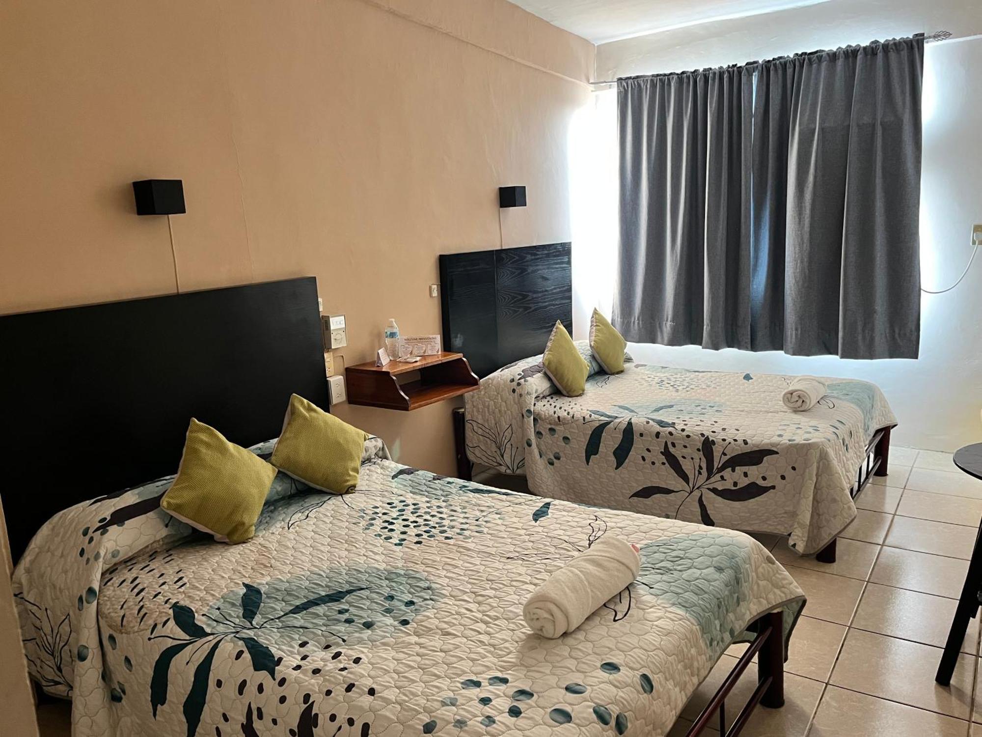 Hotel Las Brisas Катемако Екстериор снимка